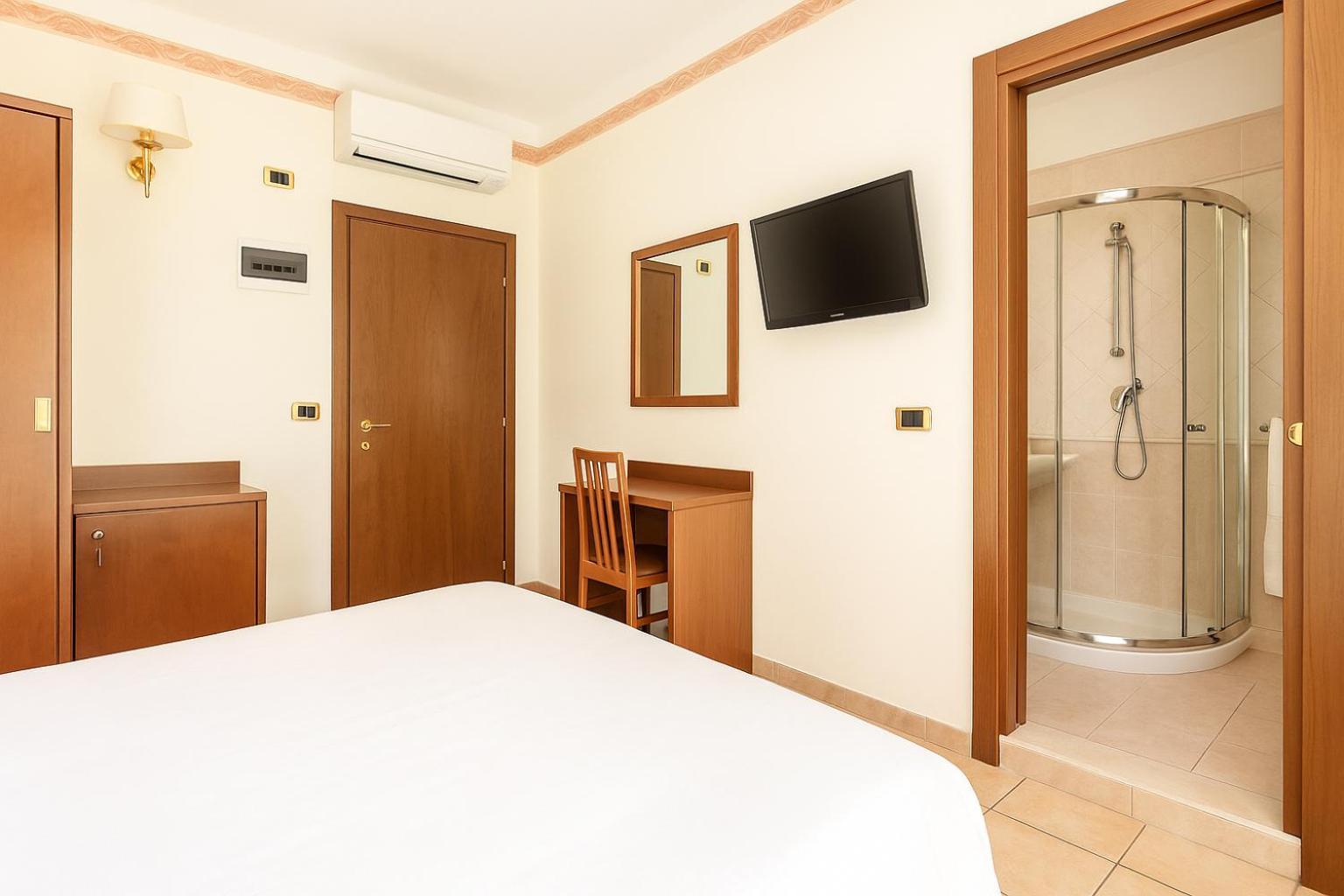 Comfort Double or Twin Room