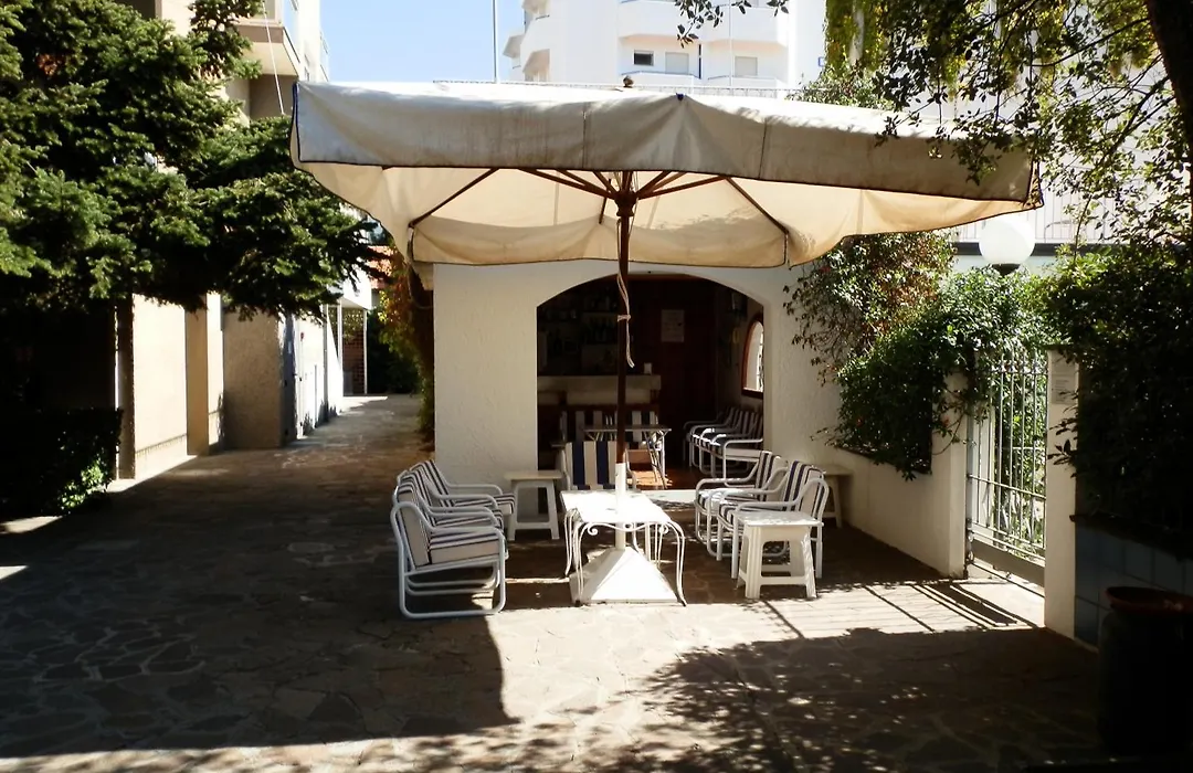 Hotel Nautic B&B-1