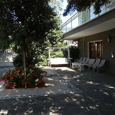 Hotel Nautic B&B-3